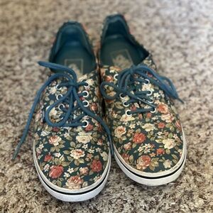 Women’s vans floral 9